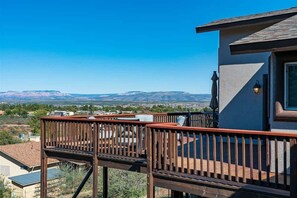 Terrace/patio - Panoramic Views Modern Southwest Home! Kiowa - S06 (Cottonwood)