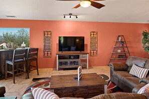 TV, DVD player, offices