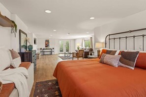 5 Schlafzimmer, Bügeleisen/Bügelbrett, Reisekinderbett, kostenloses WLAN