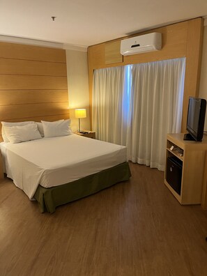 1 chambre, coffres-forts dans les chambres, bureau, Wi-Fi gratuit
