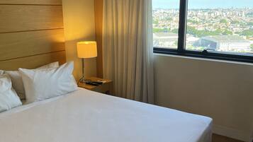 1 quarto, cofres nos quartos, escrivaninha, Wi-Fi de cortesia