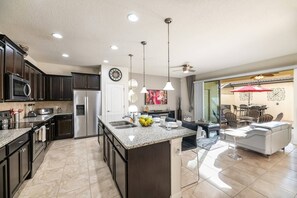 Interior - "Sweet Retreat" - Free Pool Heat & Bbq (Kissimmee)