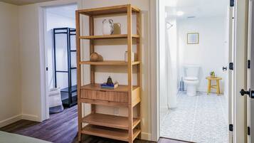 1 Schlafzimmer, Schreibtisch, Bügeleisen/Bügelbrett, kostenloses WLAN