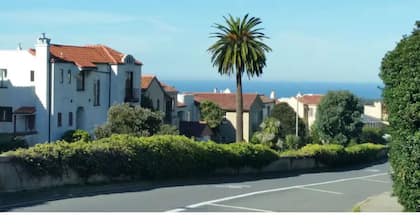 1 Bedroom Apt, 15 min to downtown SF, easy parking, no day/time restriction.