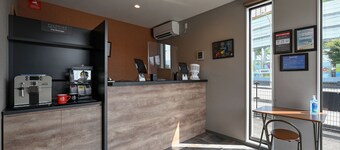 HOTEL R9 The Yard Shikokuchuo
