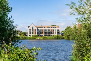 Exterior - Apartment "Ankergold" with Dike View, Balcony & Wi-Fi (Nordstrand)