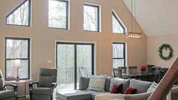 Smart TV, fireplace, video games, ping pong