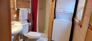 Dusche, Handtücher, Seife, Toilettenpapier