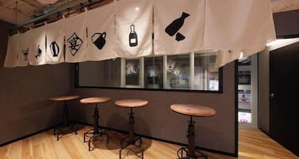 Rembrandt Cabin and Spa Shimbashi - Caters to Men