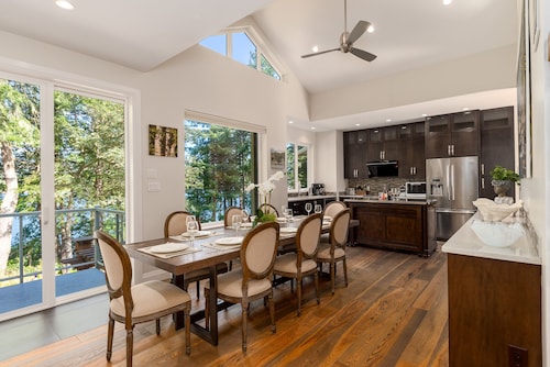 East Sooke Hideawy,TOP VIEW,180° SEA VIEW