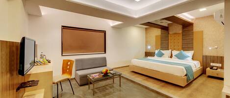 In-room safe, blackout curtains, iron/ironing board, free WiFi