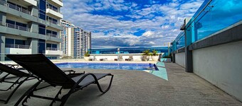 Relaxing Apartment in Latitud Yoses 21st floor AC/ WIFI