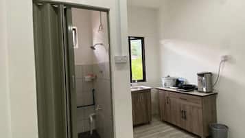 Room, 1 Bedroom | 1 bedroom, bed sheets