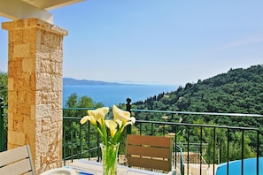 Villa | 3 bedrooms - Villa Regina in Kentroma (Corfu)