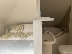 3 chambres, bureau, fer et planche à repasser, Wi-Fi gratuit