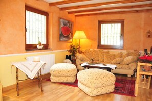 Fireplace, DVD player, stereo