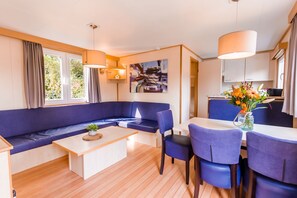 Dining - Chalet by the Water in Leukermeer (Well)