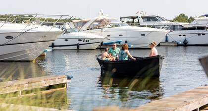 Chalet am Leukermeer am Wasser