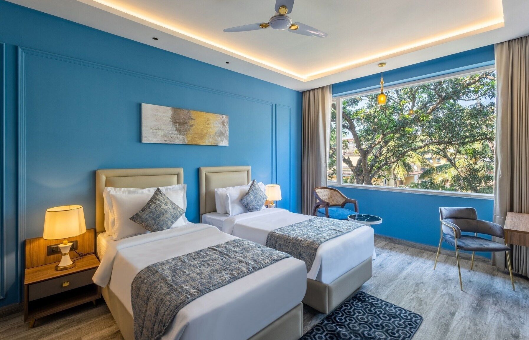 Premium bedding, minibar, in-room safe, desk
