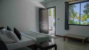 Deluxe Double Room | Terrace/patio