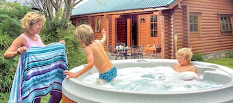 2 bedroom accommodation in Craobh Haven, Argyll