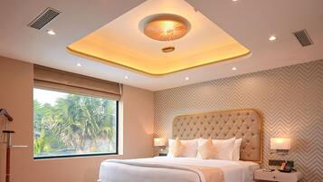 Egyptian cotton sheets, premium bedding, pillowtop beds, minibar