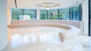 Lobby - Apollo Dimora Calicut (Kozhikode)