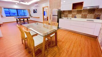 Family Penthouse | In-room safe, desk, free WiFi, bed sheets