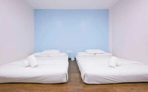 Chambre Deluxe avec lits jumeaux | Bureau, Wi-Fi gratuit, draps fournis