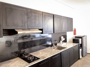 Mini-fridge, microwave - Serenity Villa (Nusa Dua)