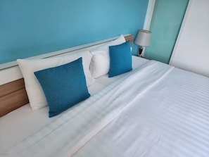 Deluxe Room | Minibar, desk, free WiFi, bed sheets - By Dee @Jomtien (Pattaya)