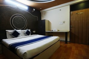 디럭스룸 | 책상, 무료 WiFi, 침대 시트