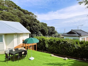 Basic Villa | Terrace/patio