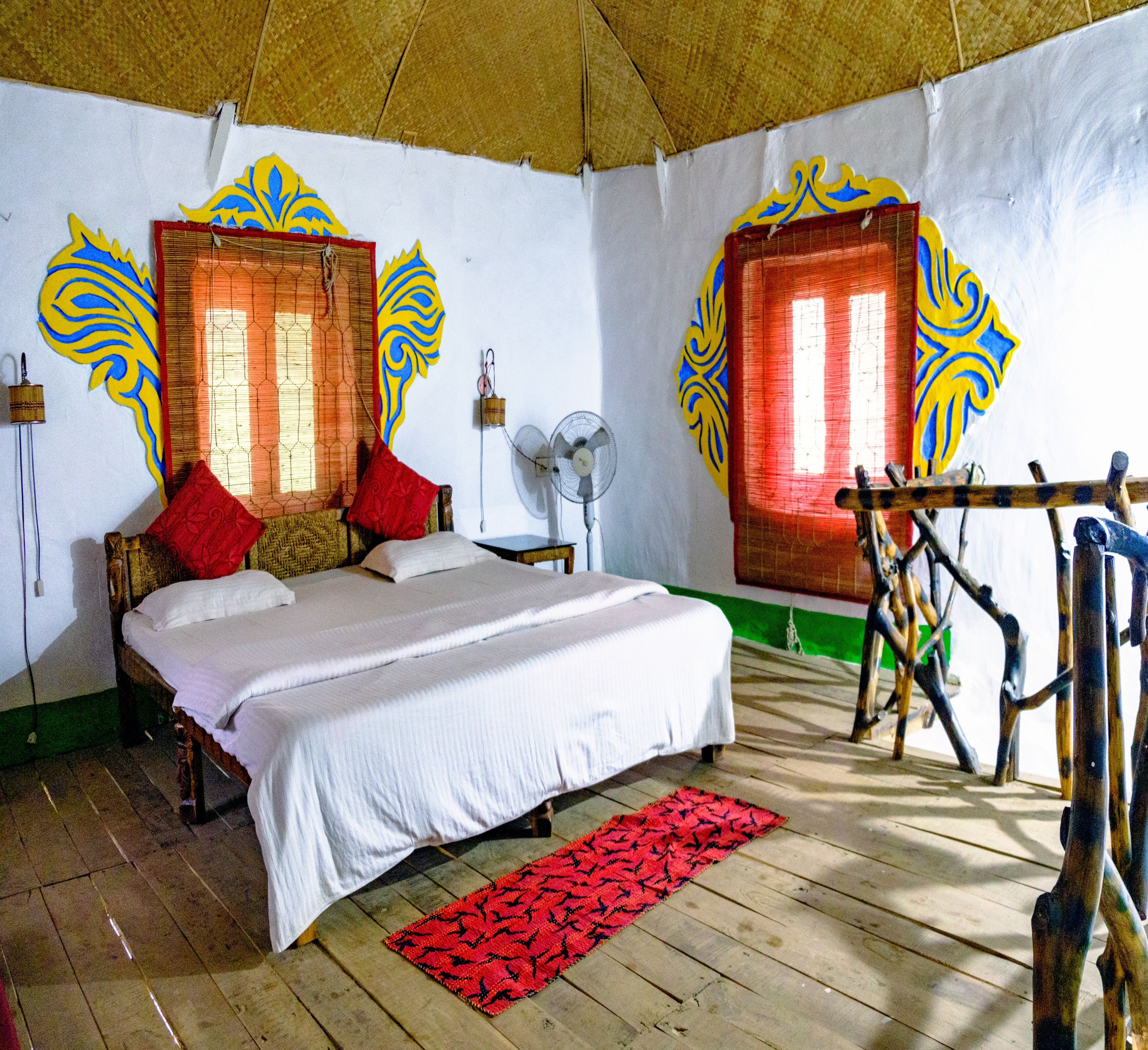 Mud Bungalows | Free WiFi, bed sheets