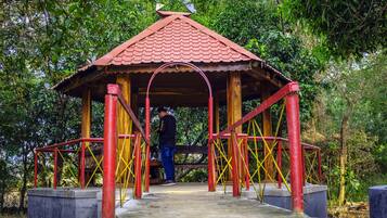 Mud Bungalows | Children's activities