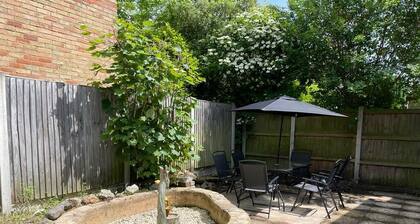 3-bedroom home with free parking