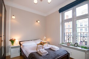 1 slaapkamer, een strijkplank/strijkijzer, gratis wifi