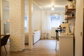 Interior - Charming open-plan apartment in country house style | With sauna (Ramstein-Miesenbach)