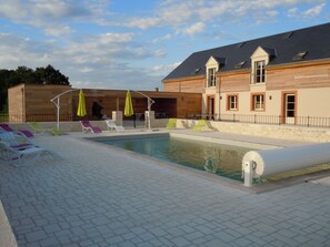 Ulkouima-allas, lämmitetty uima-allas