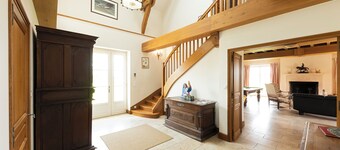 Spacious house, private pool, 10 to 15 p.