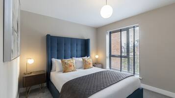 Apartment | 2 bedrooms, individually decorated, individually furnished