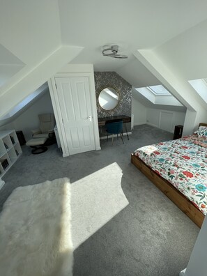 2 bedrooms, desk, iron/ironing board, free WiFi - Stunning 2 bed apartment in Jesmond (West Jesmond)