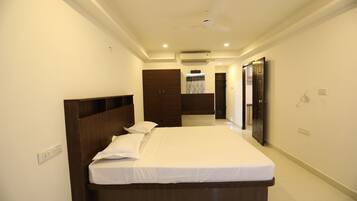 Superior Room | Free WiFi, bed sheets