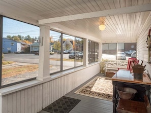 Interior - Bethel Village Retreat (Bethel)