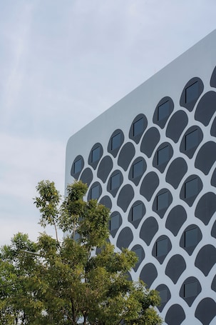 Exterior. GO Hotel Bowin at Robinson Lifestyle