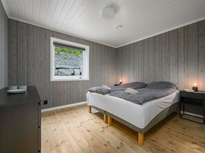 4 間睡房、上網