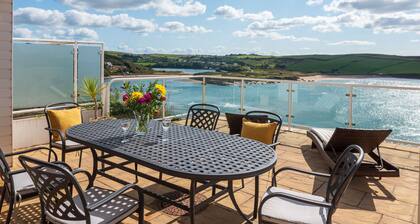 3 bed | stunning sea views & private beach access