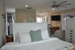 1 bedroom, desk, iron/ironing board, free WiFi