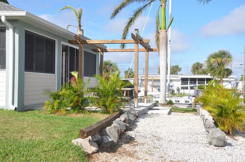 This property has been sold and is NO LONGER AVAILABLE to rent.