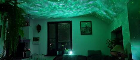 Smart-TV og stereoanlegg